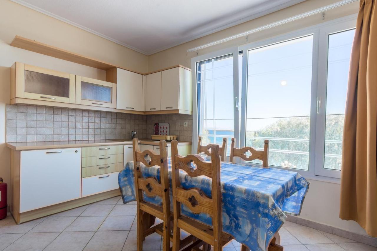 Aliki Studios Paralia Agias Foteinis Rom bilde